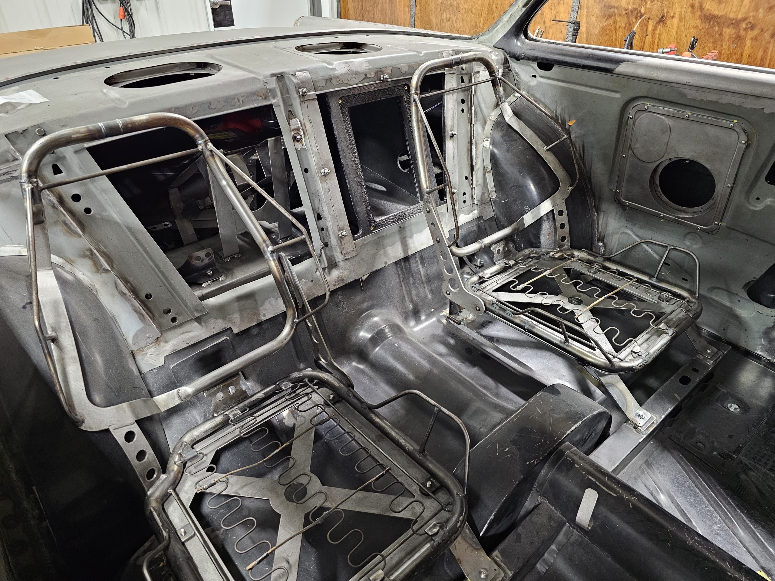 Interior 8